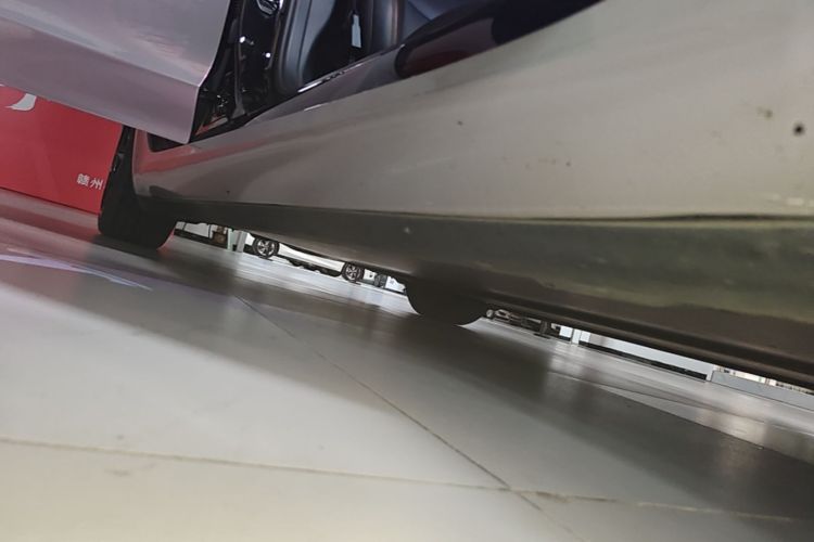 Tesla Model 3 2022 car image #26
