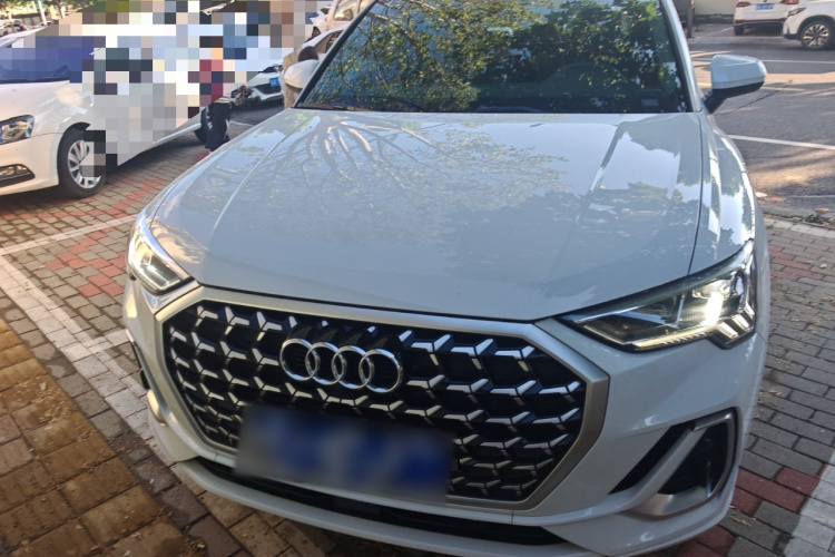 Audi Q3 2023 #3 Audi Q3 2023 car image #3