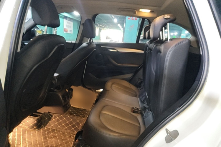 BMW X1 2017 immagine di auto #13