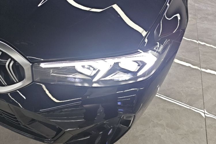BMW 3 Series 2024 #21 BMW 3 Series 2024 car image #21