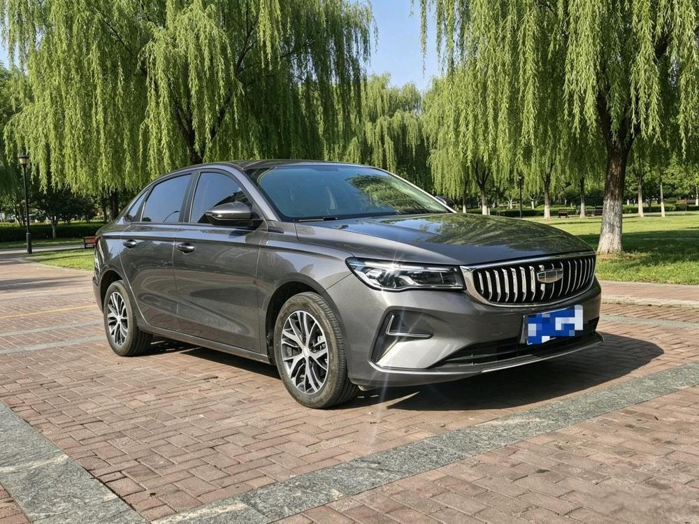 GEELY Emgrand 2025 #3 GEELY Emgrand 2025 car image #3