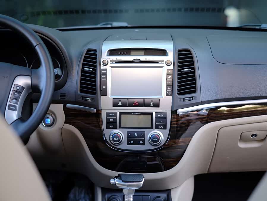 Hyundai Santa Fe Classic 2011 car image #43