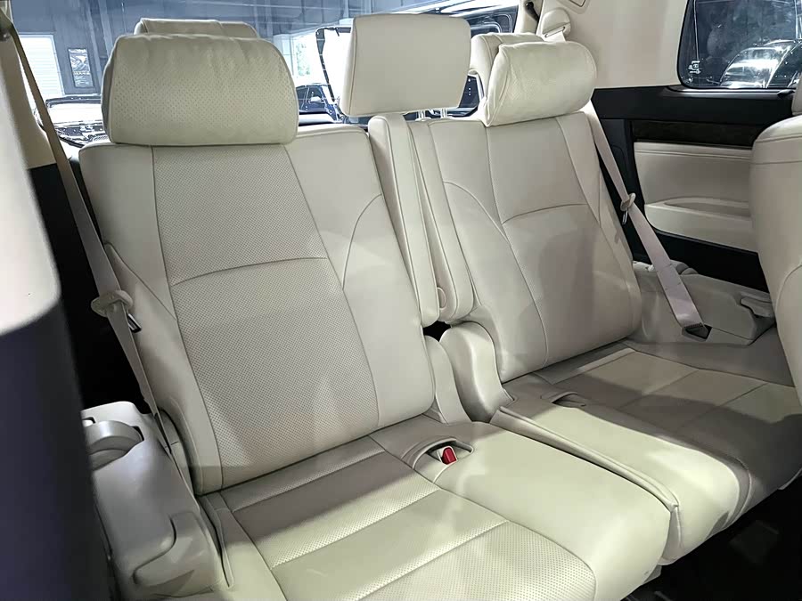 Toyota Alphard 2021 car image #43