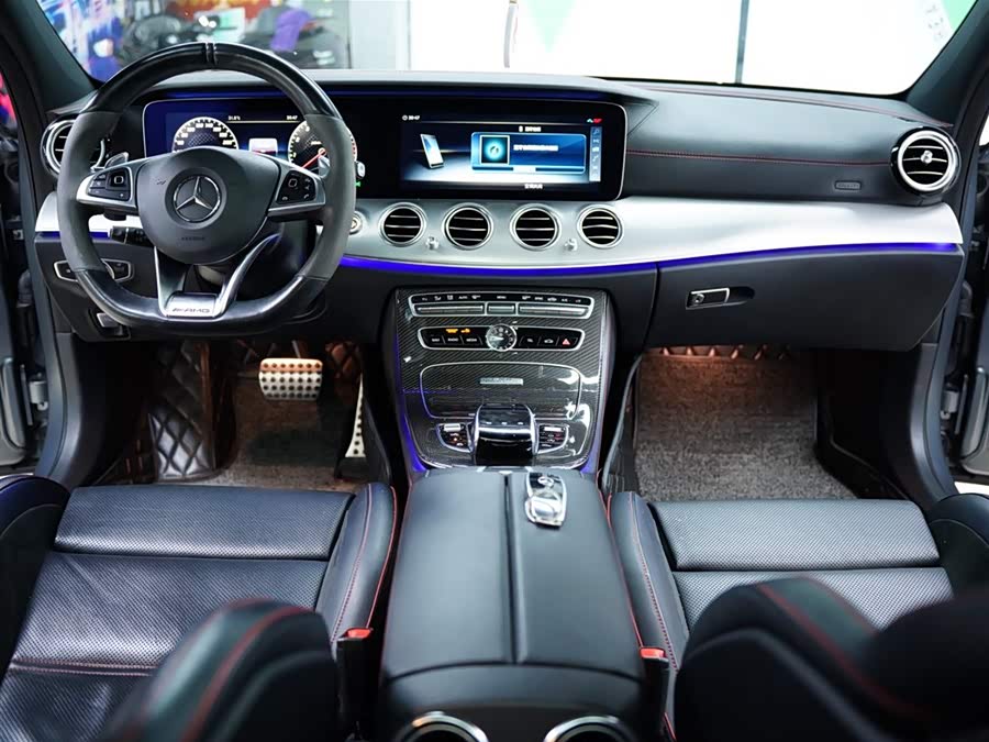 Mercedes-Benz E AMG 2018 immagine di auto #43