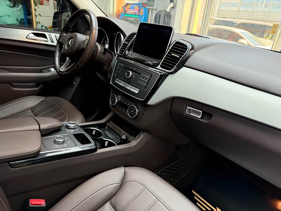 Mercedes-Benz GLE Class 2015 #43 Mercedes-Benz GLE Class 2015 car image #43