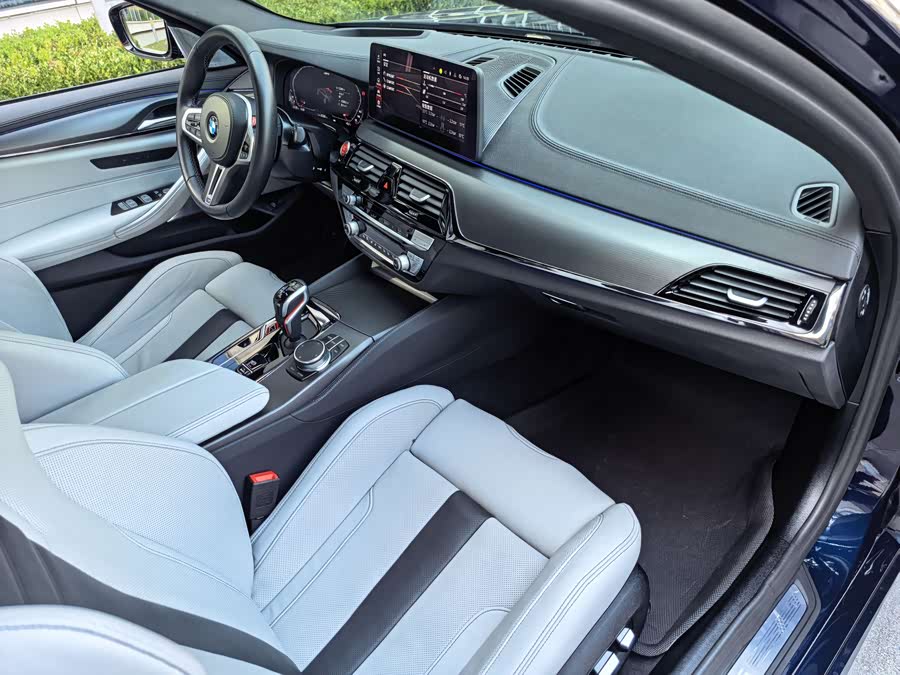 BMW M5 2023 #43 BMW M5 2023 car image #43