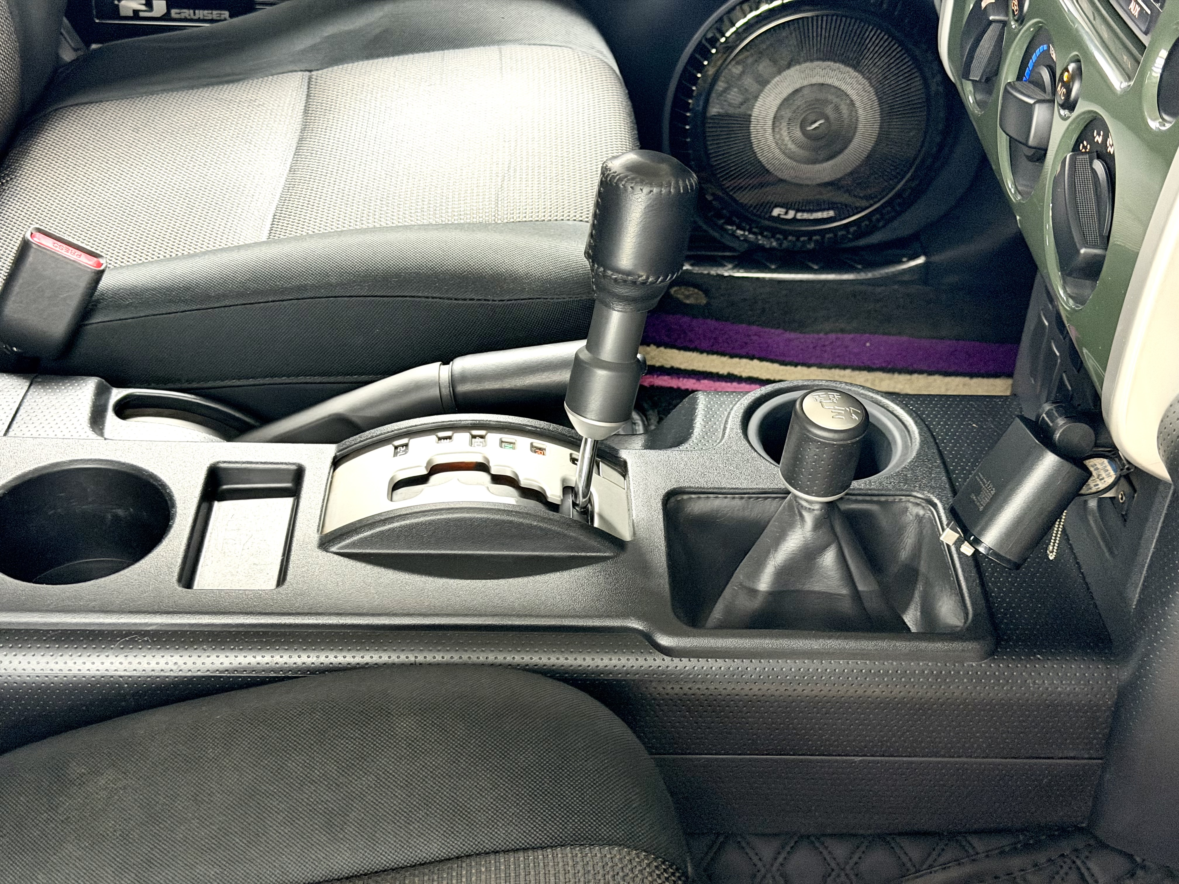 Toyota FJ Cruiser 2011 car image #43