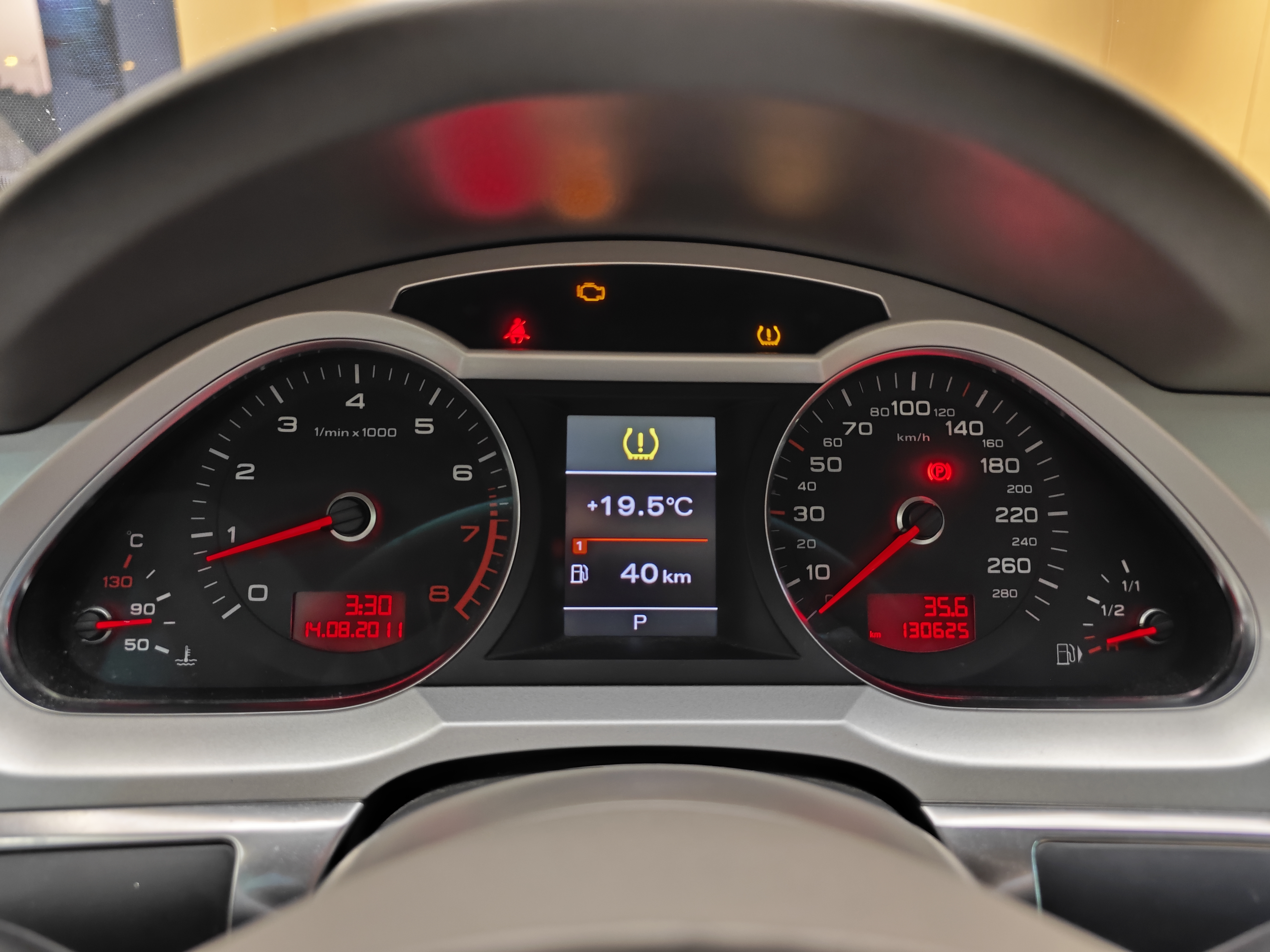 Audi A6L 2012 car image #43