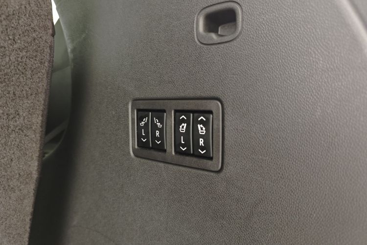 Chevrolet Blazer 2023 car image #43