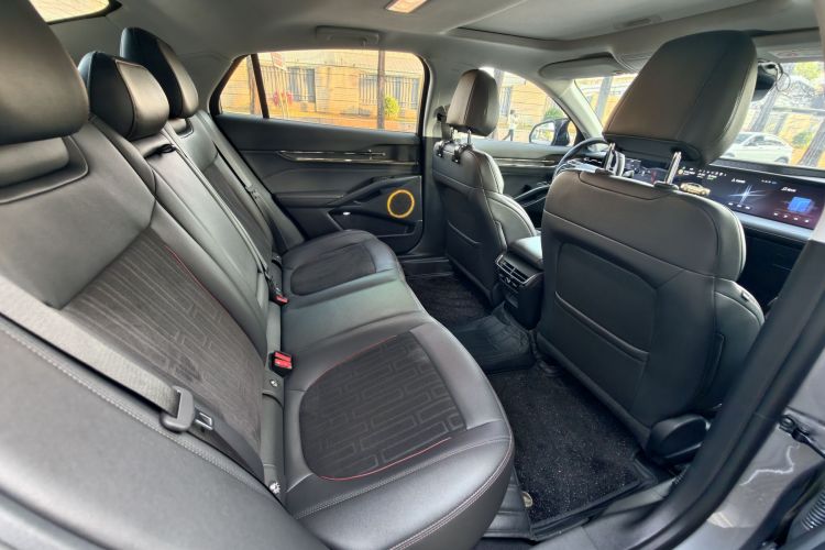 Ford Mondeo 2023 car image #43