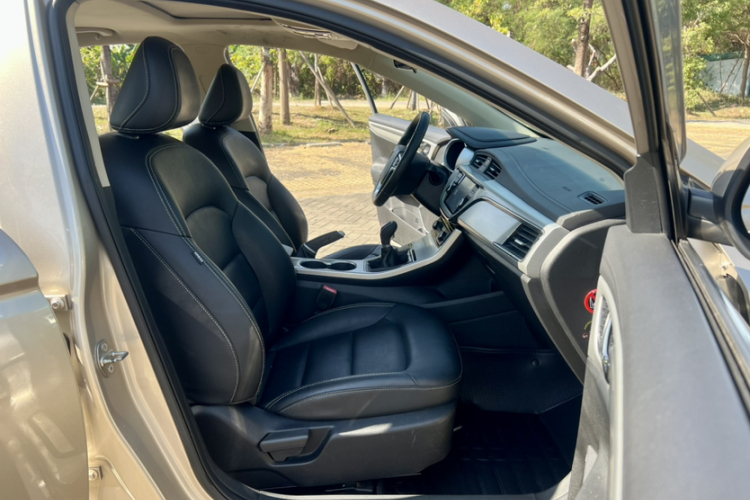 GEELY Emgrand GL 2016 #43 GEELY Emgrand GL 2016 car image #43