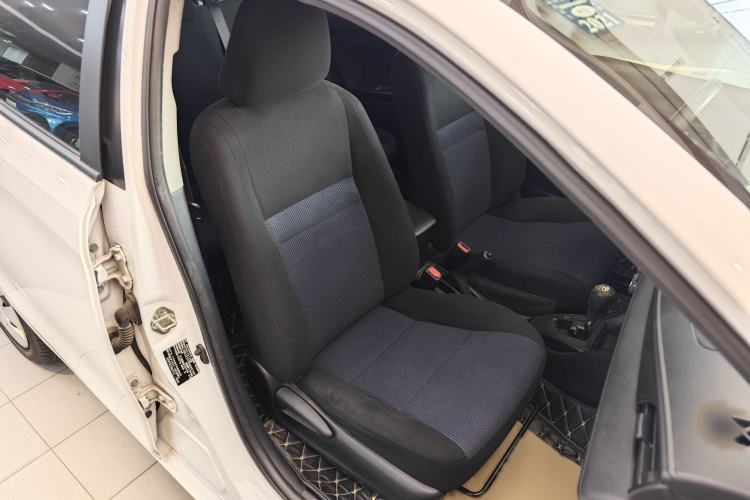 Toyota Yaris L Zhixiang 2019 صورة سيارة #43