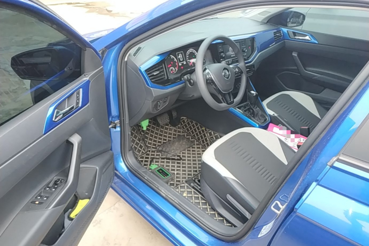 Volkswagen Polo 2020 car image #16