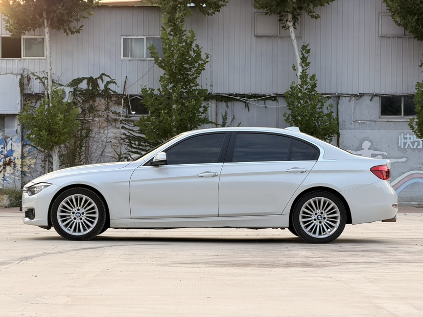 BMW 3 Series 2018 car image #4