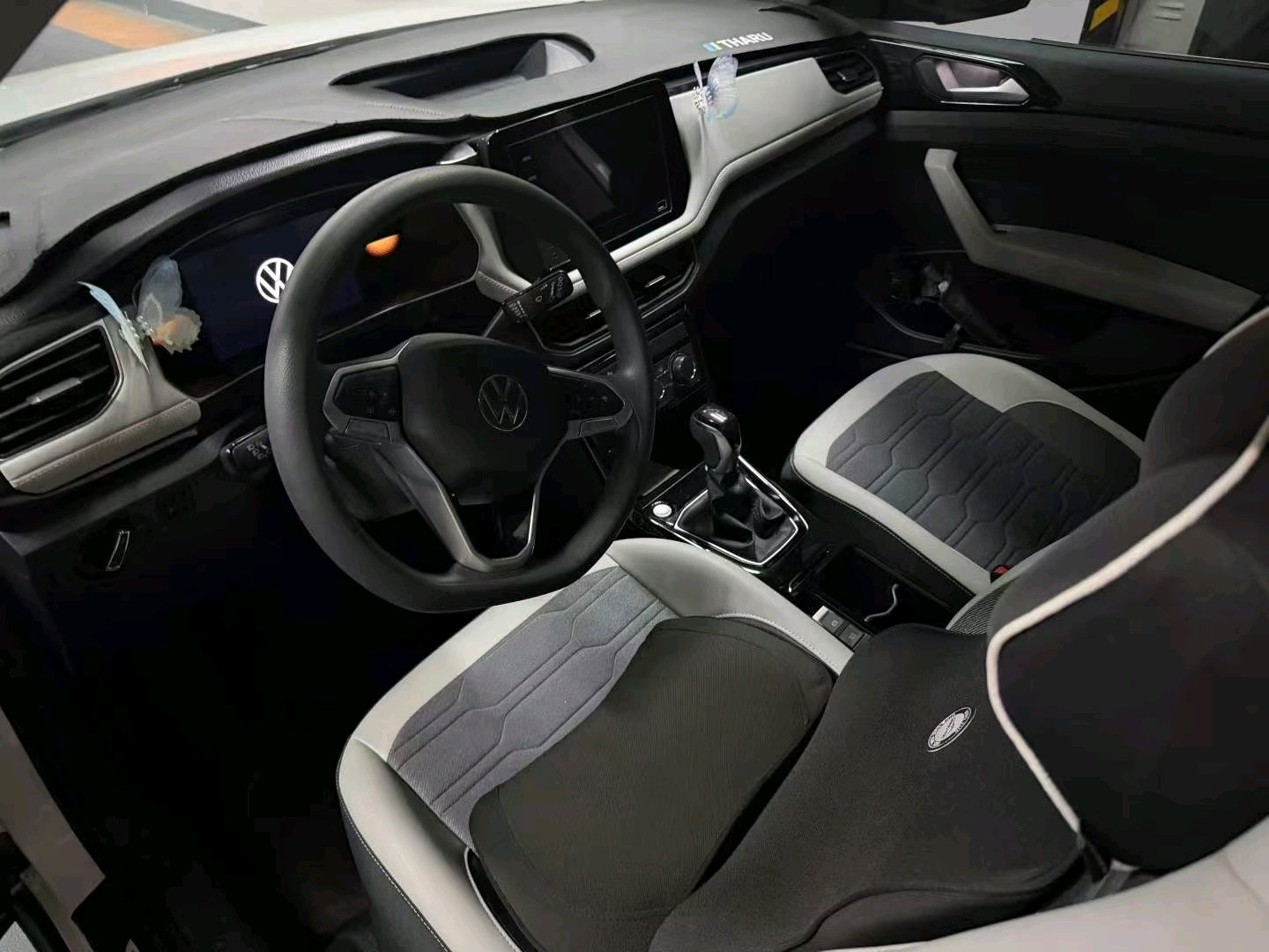 2025 car image #4
