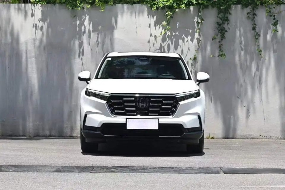 Honda CR-V 2024 #2 Honda CR-V 2024 car image #2