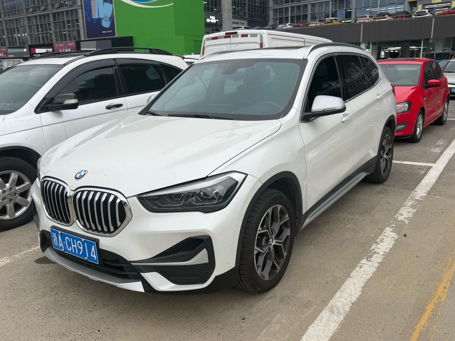 BMW X1 2021 BMW X1 2021 car image