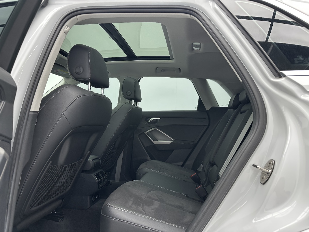 Audi Q3 2022 #6 Audi Q3 2022 car image #6