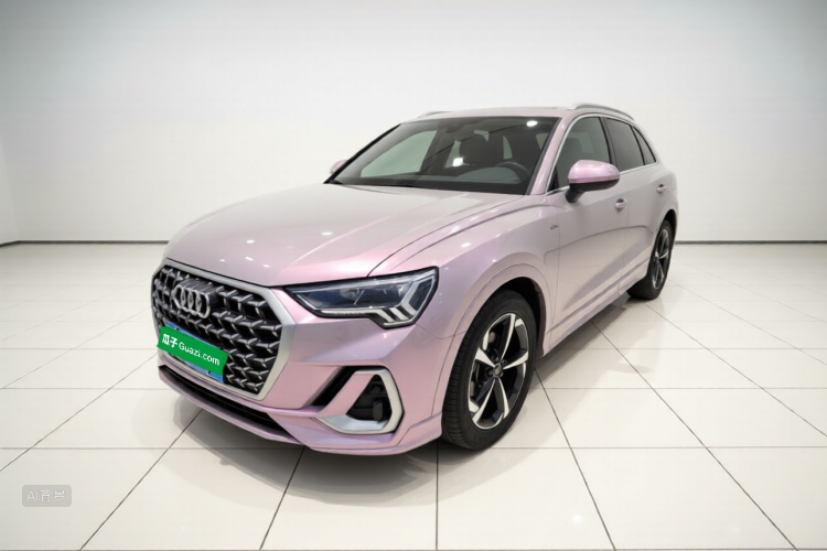 Audi Q3 2024 car image #2