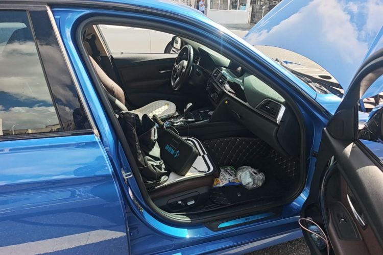 BMW 3 Series 2018 #25 BMW 3 Series 2018 car image #25