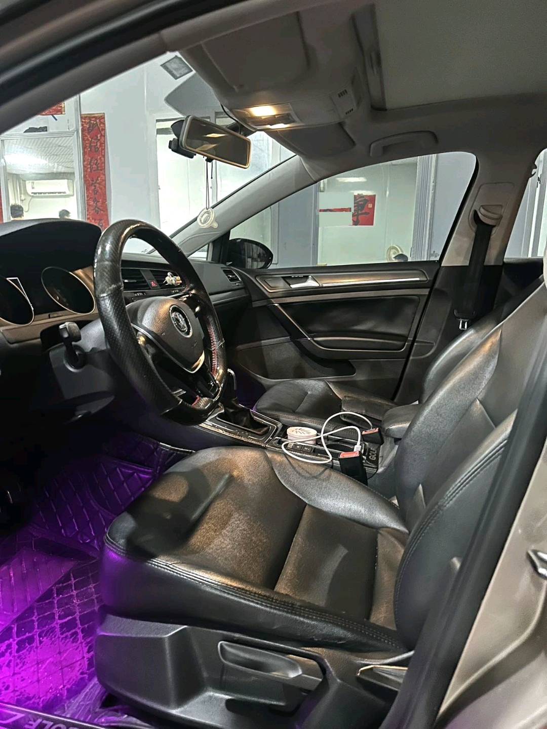 Volkswagen Golf 2014 car image #6