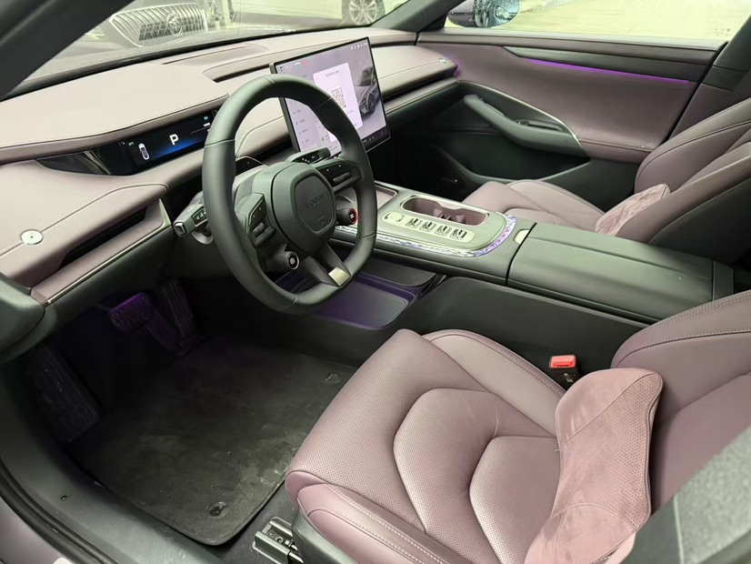 MI SU7 2026 imagen de coche #4