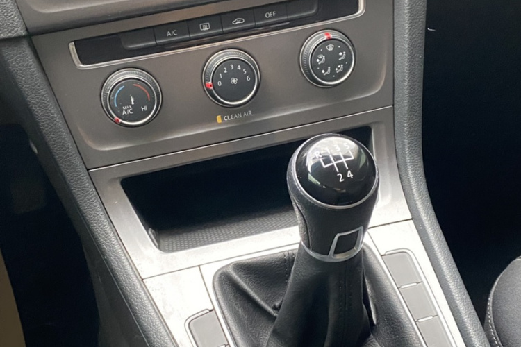 Volkswagen Golf 2017 #17 Volkswagen Golf 2017 car image #17