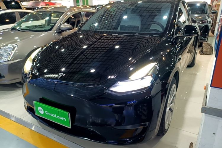 Tesla Model Y 2022 #2 Tesla Model Y 2022 car image #2