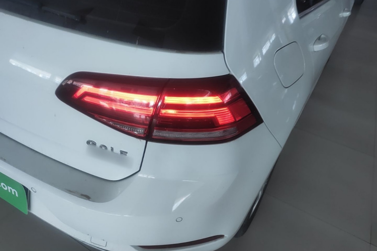 Volkswagen Golf 2019 #8 Volkswagen Golf 2019 изображение автомобиля #8