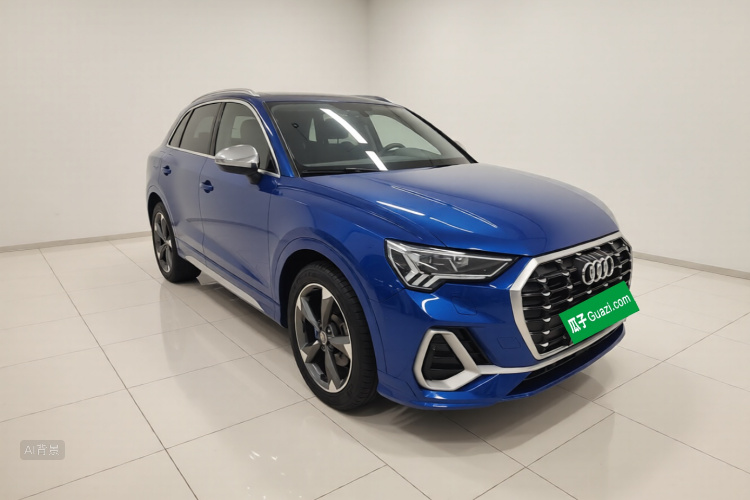 Audi Q3 2020 car image #4