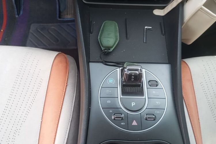 BYD Seal 05 DM-i 2025 car image #14