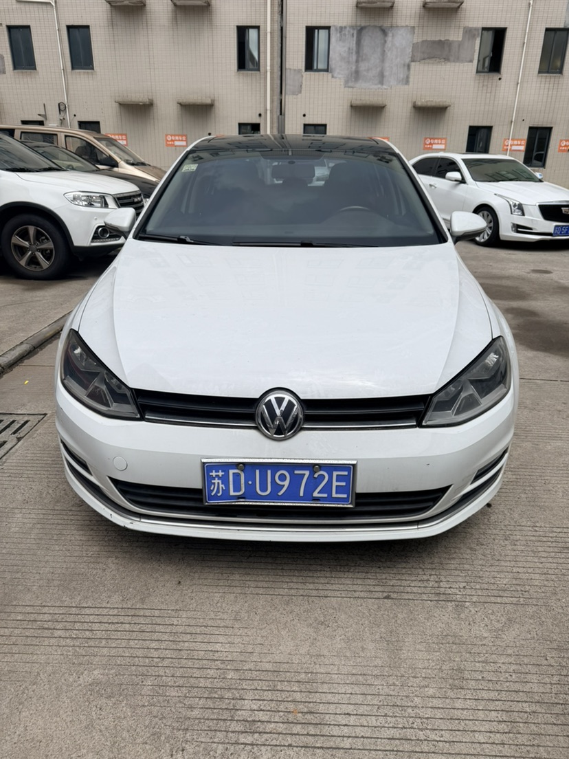 Volkswagen Golf 2015 Volkswagen Golf 2015 car image