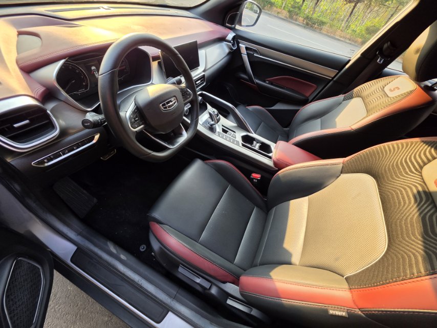 GEELY Coolray 2020 #4 GEELY Coolray 2020 car image #4