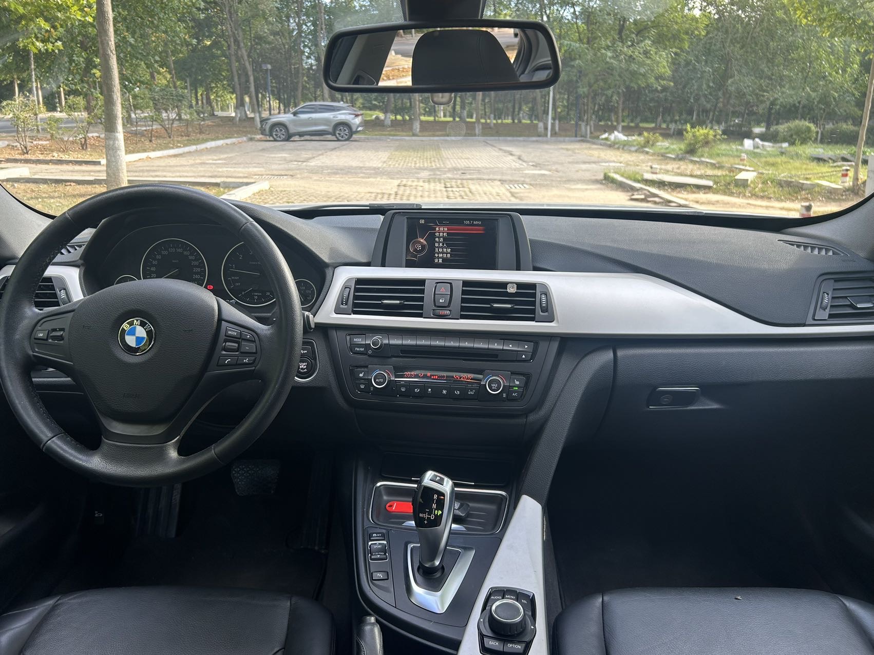 BMW 3 Series 2017 #9 BMW 3 Series 2017 car image #9