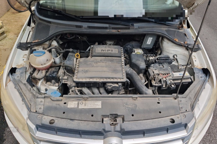 Volkswagen Santana 2014 car image #22