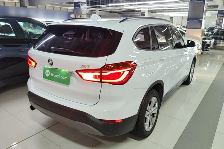 BMW X1 2017 #5 BMW X1 2017 car image #5