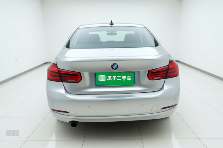 BMW 3 Series 2015 #6 BMW 3 Series 2015 car image #6