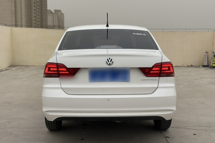 Volkswagen Santana 2022 car image #11