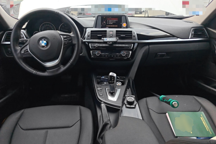BMW 3 Series 2017 #11 BMW 3 Series 2017 car image #11