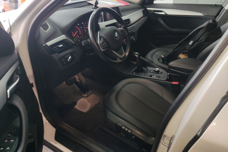 BMW X1 2017 immagine di auto #16
