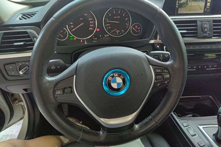 BMW 3 Series 2016 #11 BMW 3 Series 2016 car image #11