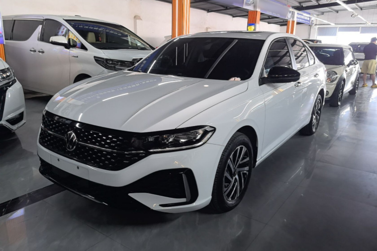 Volkswagen Lavida 2024 car image #2