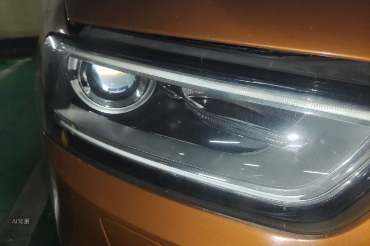 Audi Q3 2016 car image #8