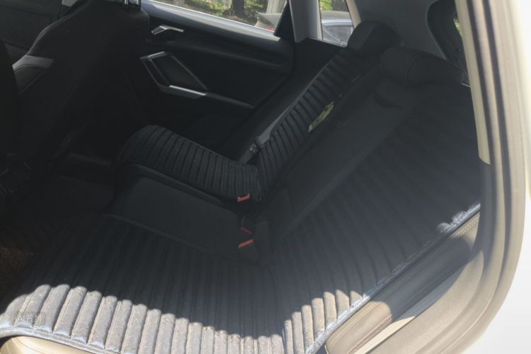Audi Q3 2019 #19 Audi Q3 2019 car image #19