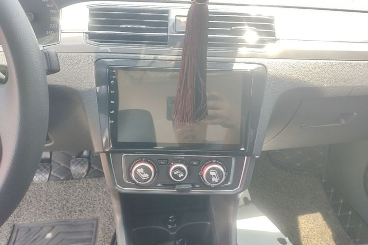 Volkswagen Santana 2019 #13 Volkswagen Santana 2019 car image #13