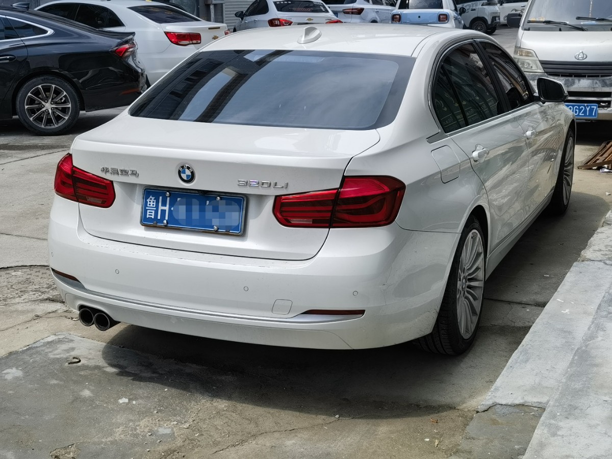 BMW 3 Series 2018 car image #2