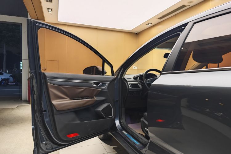 GEELY Emgrand GS 2017 #9 GEELY Emgrand GS 2017 car image #9