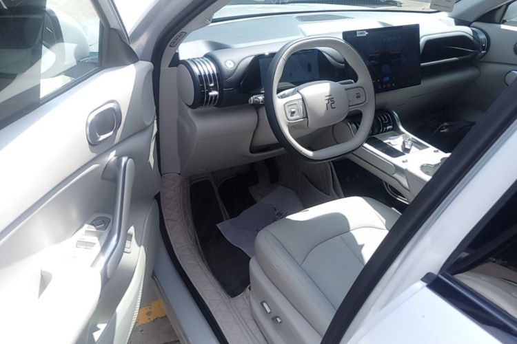 2026 #16 2026 car image #16