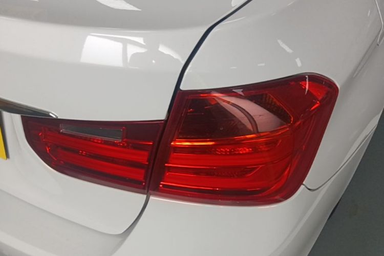 BMW 3 Series 2015 car image #8