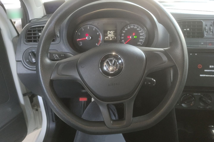 Volkswagen Polo 2018 #11 Volkswagen Polo 2018 car image #11